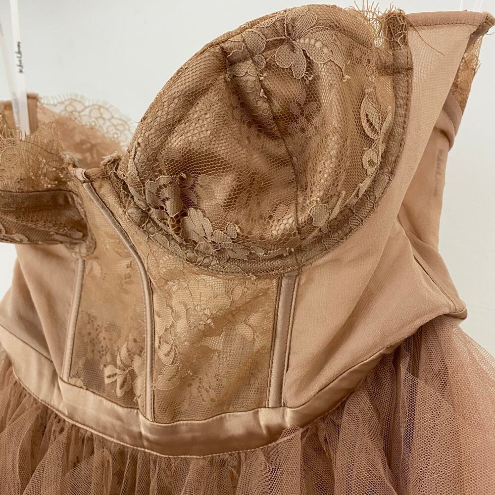 Elegant Strapless Ruffled Gown - Picture 10 of 16